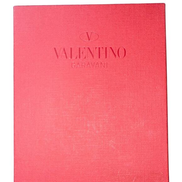 Valentino Yellow Studded Wallet with dust bag/box/extra studs. COA included - Picture 8 of 8